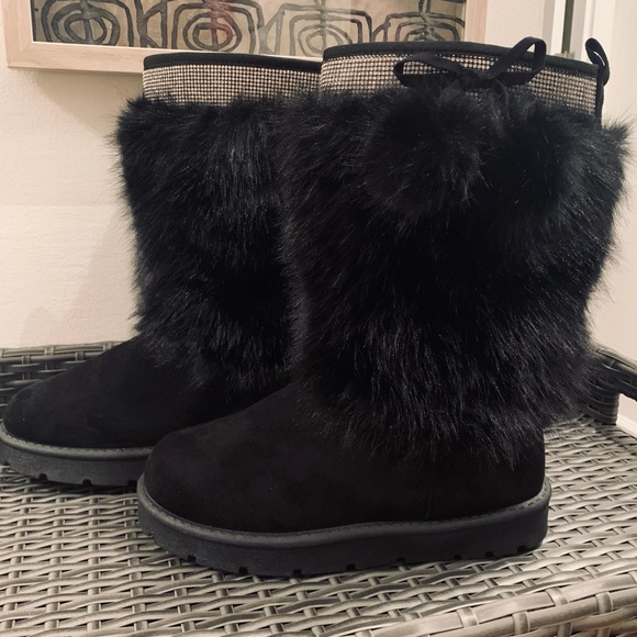 Carlkarida Black Faux Fur/Suede Winter Boots with Bows and Bling • Sz 10 • NWOT - Picture 6 of 16